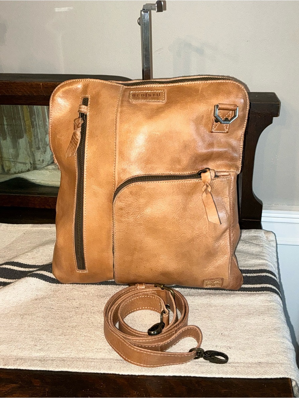 NWOT Bed Stu Aiken Leather Crossbody Convertible Tan Oats DD Dip Dyed MSRP $280